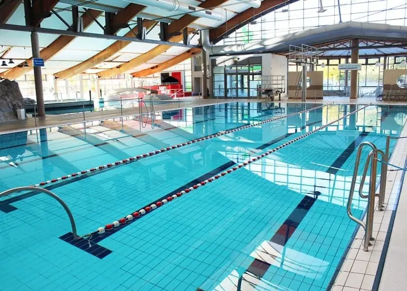 Schwimmbad Sportbecken